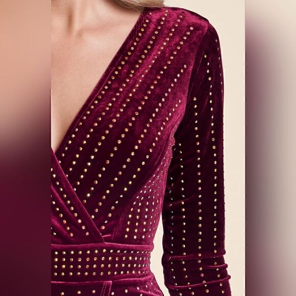 Stunning Venus S Crystal Embellished Maroon Stretch Velvet Mini Dress - Picture 4 of 11